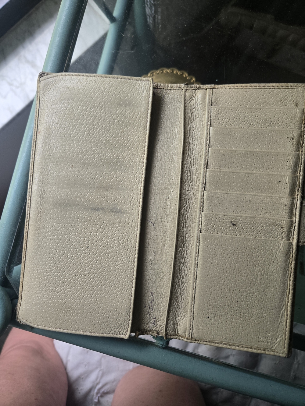 Gucci Brown Monogram Continental Wallet - Picture 5 of 10